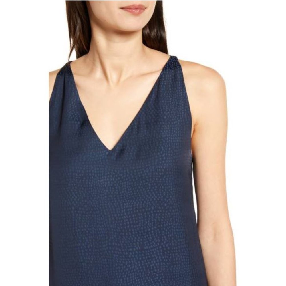 Chelsea28 Navy Blue Strappy Cross-Back Shimmery Jacquard Camisole